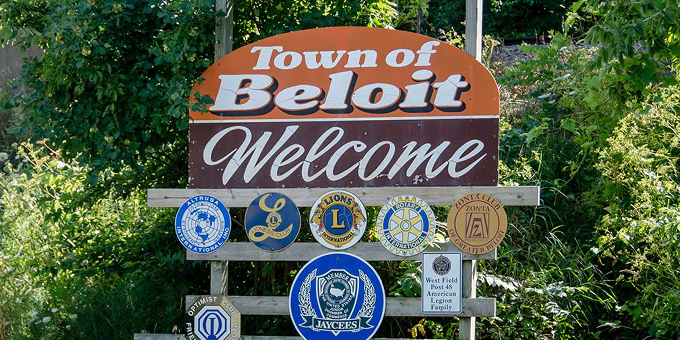 vintage style town sign that reads Welcome to Beloit